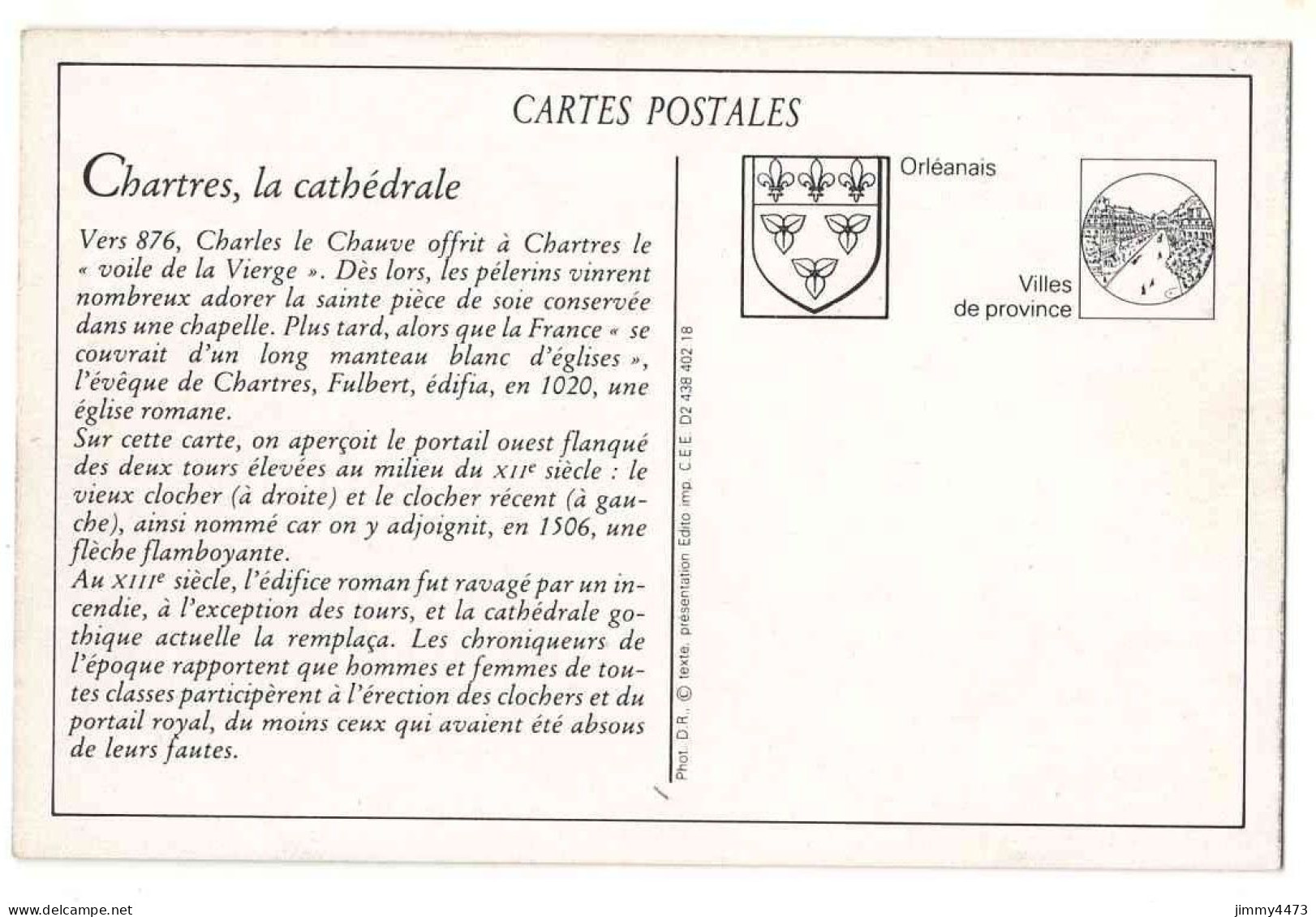 CPA (Repro) CHARTRES - La Place Chatelet Et La Cathédrale ( Place Bien Animée ) Texte Au Dos - Chartres