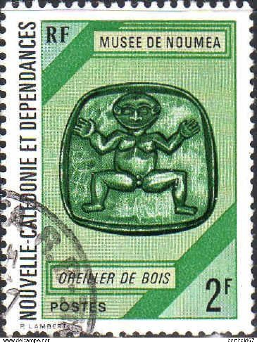 Nle-Calédonie Poste Obl Yv: 382 Mi:520 Musée De Nouméa Oreiller De Bois (Beau Cachet Rond) - Oblitérés
