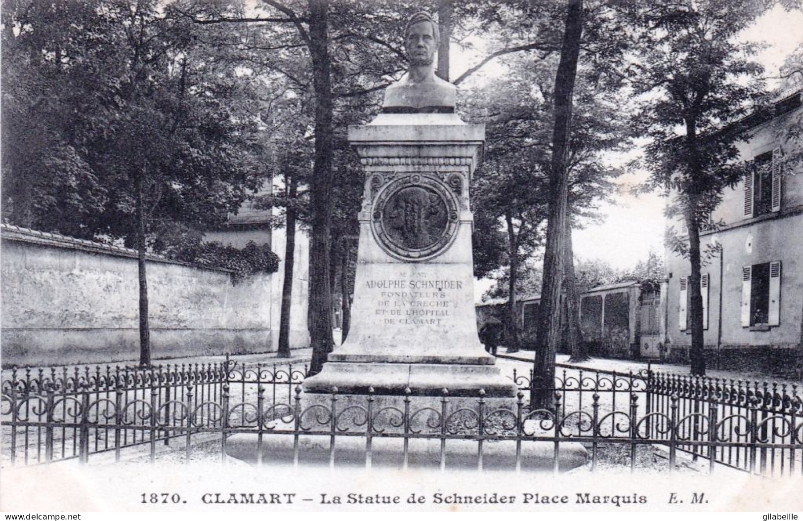 92 - Hauts De Seine  -  CLAMART - La Statue De Schneider Place Marquis - Clamart