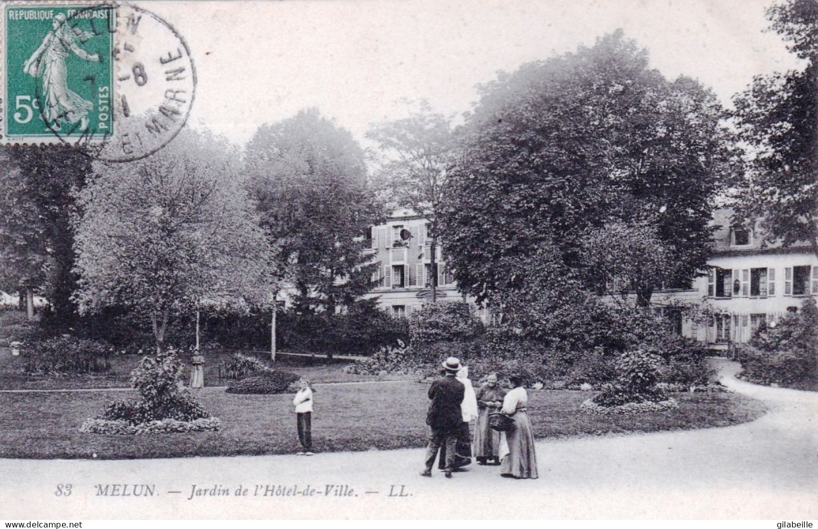 77 - Seine Et Marne -  MELUN -  Jardin De L Hotel De Ville ( Animée )  - Melun