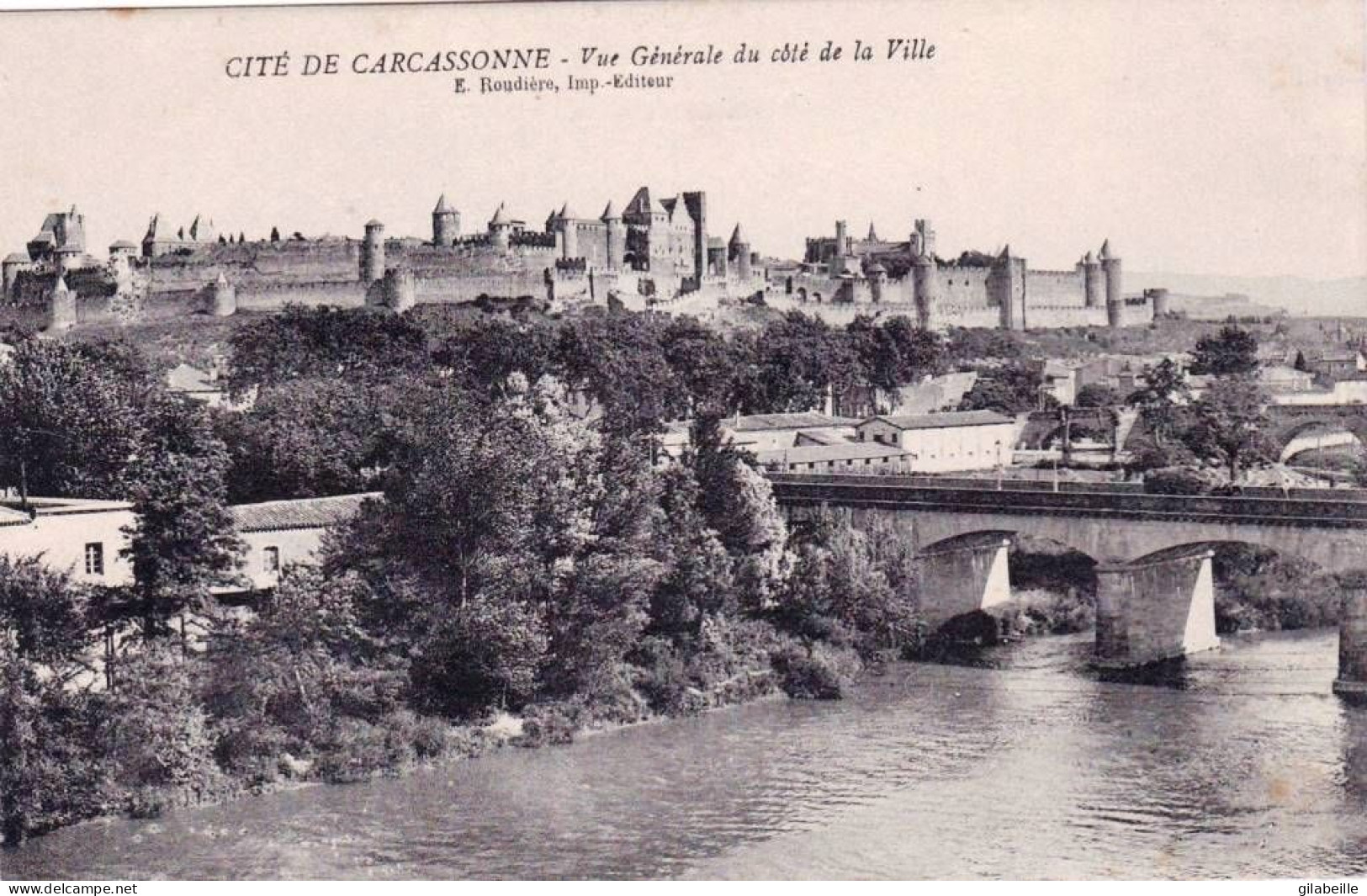 11 - Aude -  La Cité De CARCASSONNE - Vue Generale Du Coté De La Ville - Carcassonne