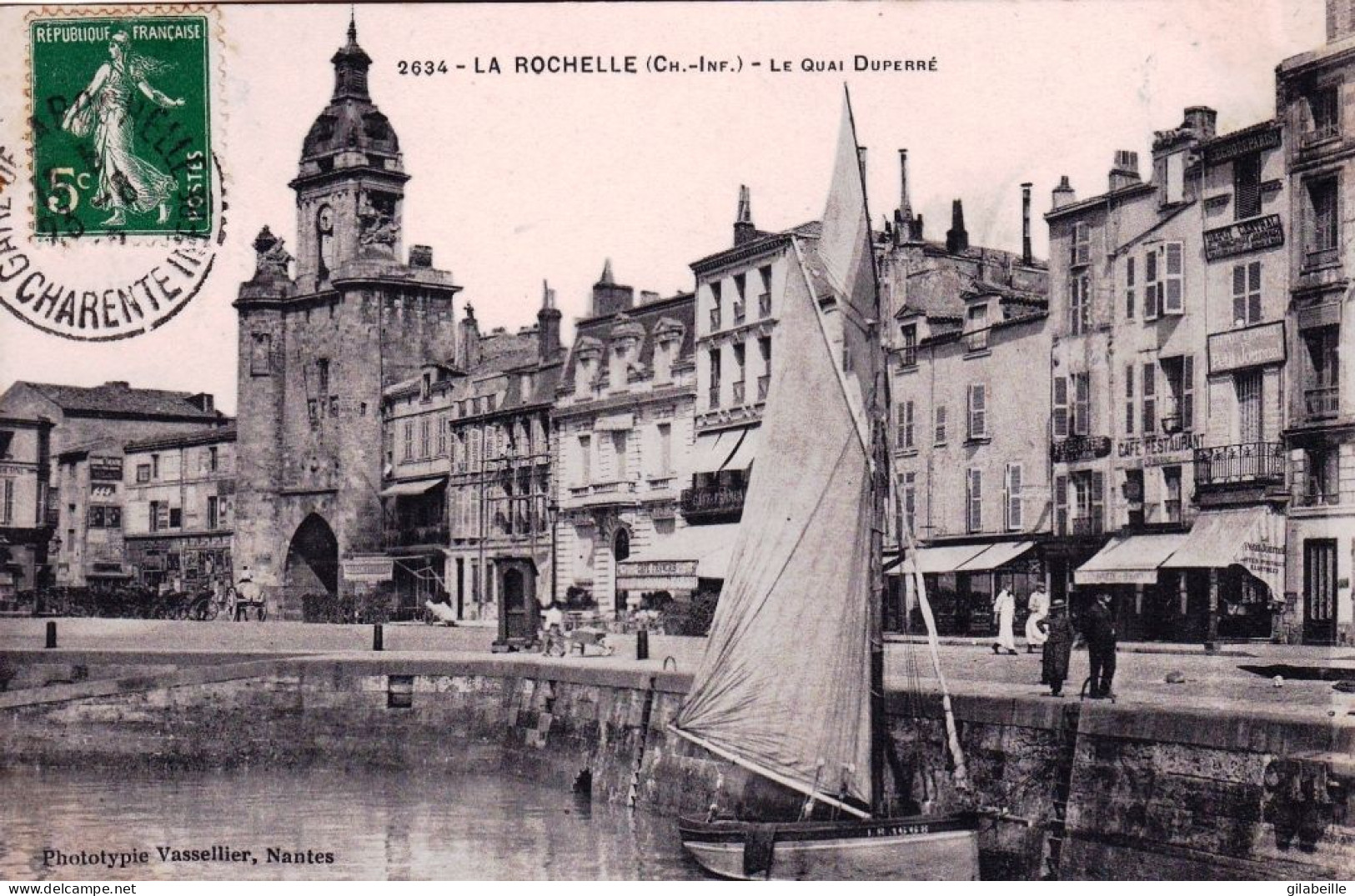 17 - Charente Maritime -  LA ROCHELLE - Le Quai Duperré - Voilier - La Rochelle