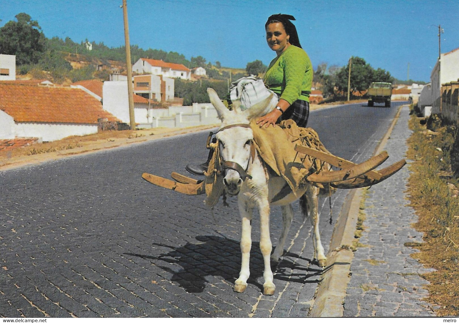 Portugal - NAZARÉ - A Caminho Do Mercado - Leiria