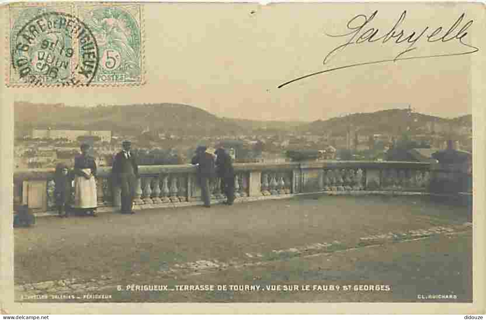 24 - Périgueux - Terrasse De Tourny - Vue Sur Le Faubourg Saint Georges - Animée - Oblitération Ronde De 1906 - Etat 1 T - Périgueux