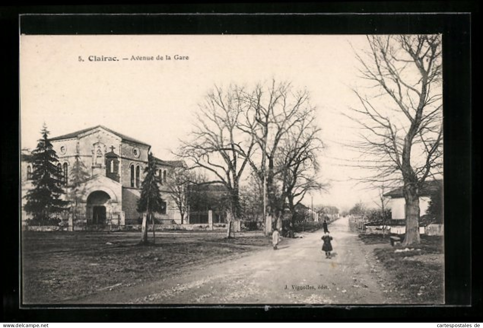 CPA Clairac, Avenue De La Gare  - Autres & Non Classés