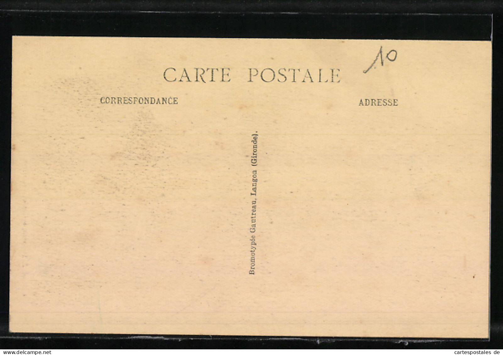 CPA Castelnau-sur-Gupie, Un Coin De La Halle, Rue De La Poste  - Autres & Non Classés