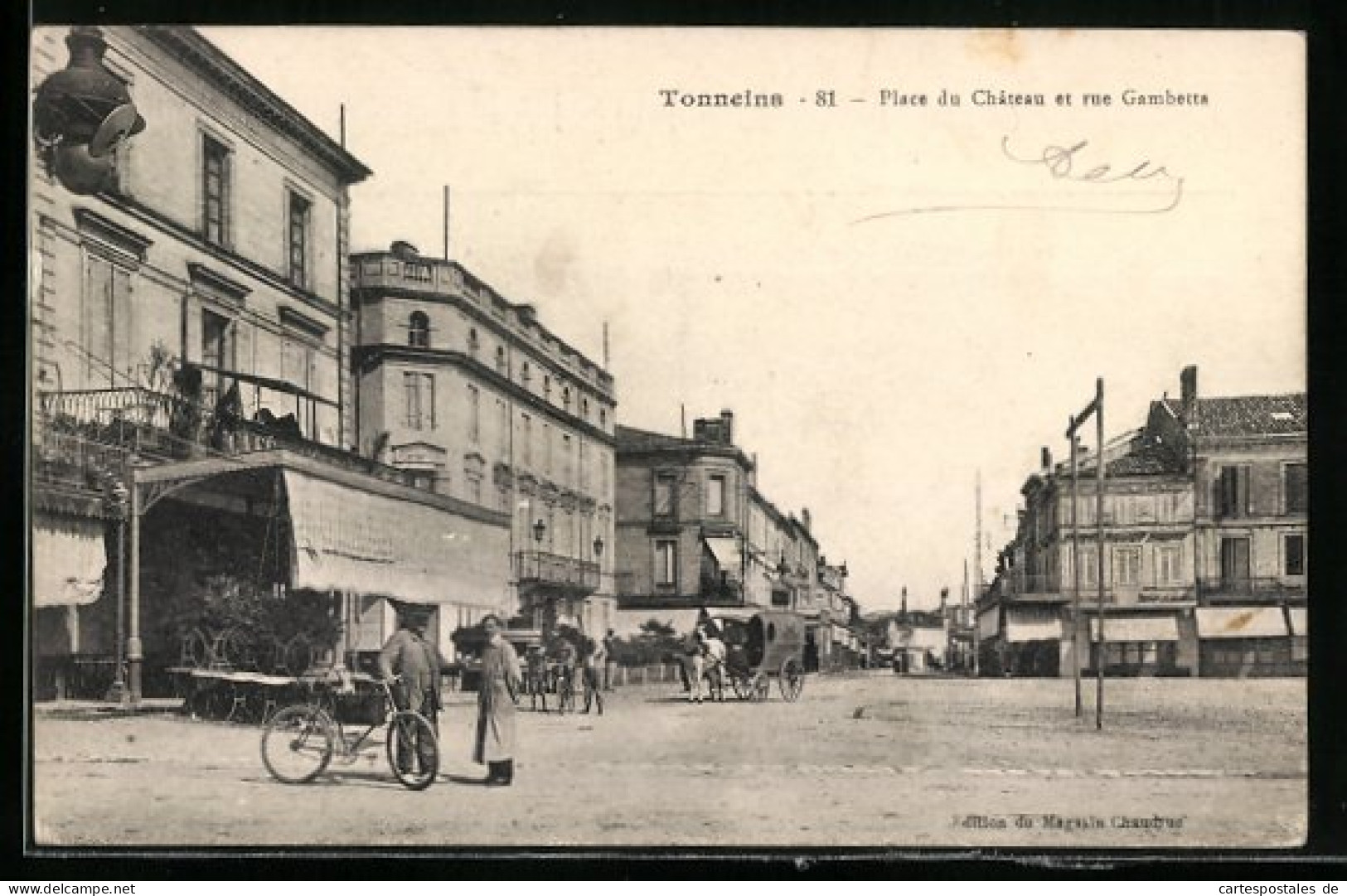 CPA Tonneins, Place Du Chateau Et Rue Gambetta  - Tonneins