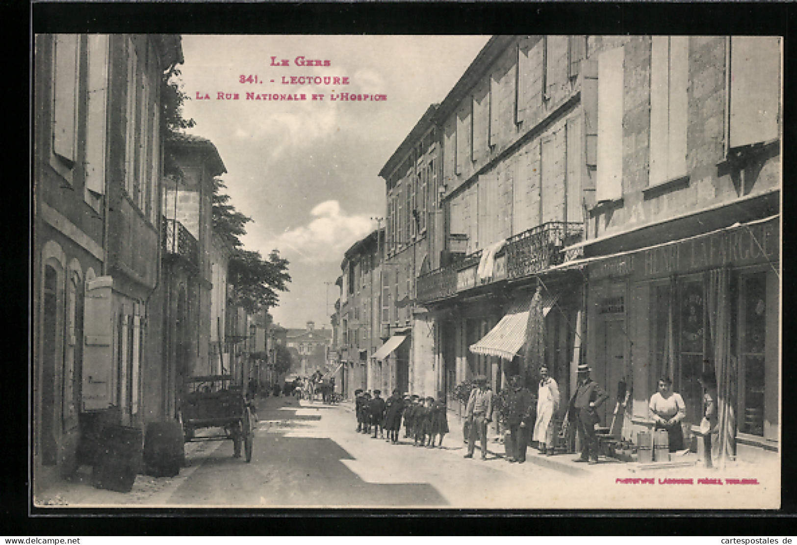 CPA Lectoure, La Rue Nationale Et L`Hospice  - Lectoure