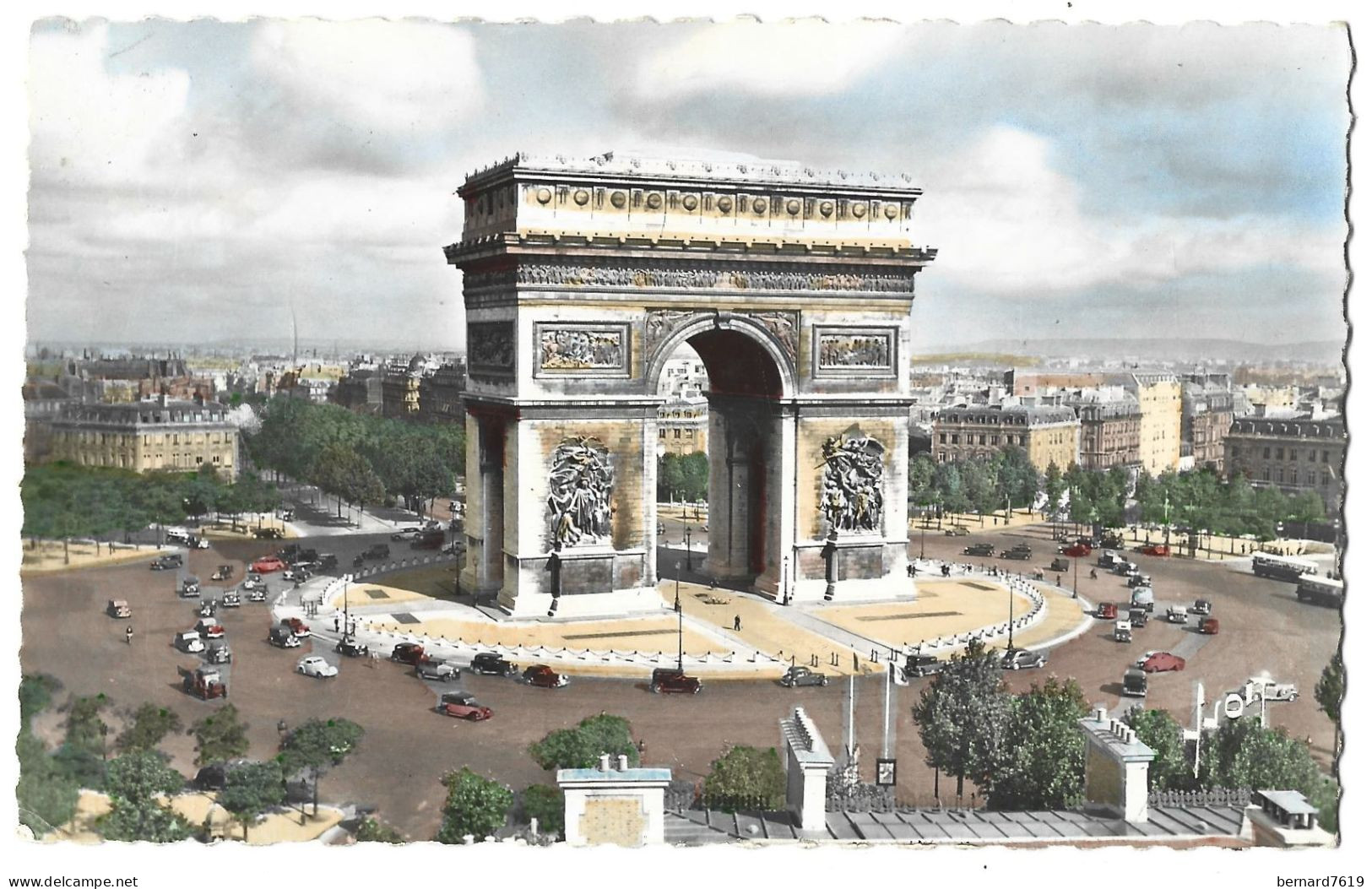 75 Paris - 75008  -   L'arc De Triomphe  De L'etoile - District 08