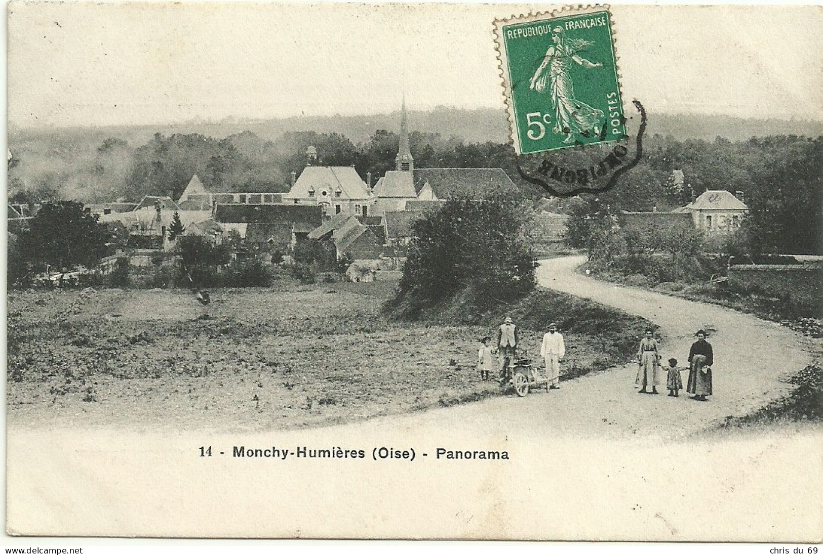 Monchy Humieres Avenue Et Place Du Chateau - Sonstige & Ohne Zuordnung