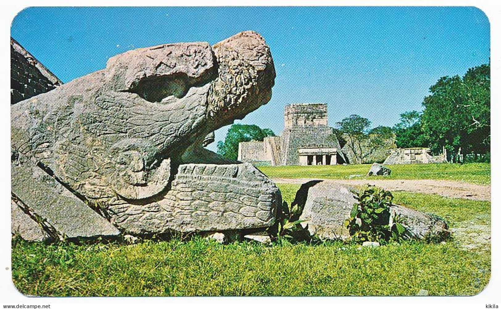 CPSM / CPM 8.5 X 14 Mexique (1) Chichen Itza Cabeza De La Serpiente Emplumada. Al Fondo El Templo De Los Jaguares * - Mexique