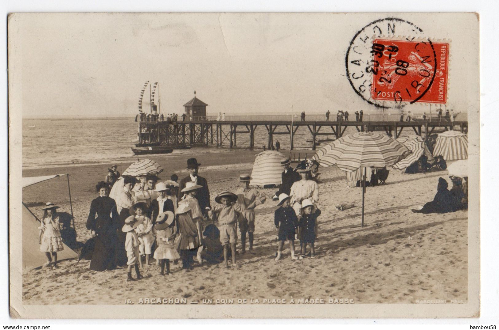 ARCACHON * GIRONDE * COIN DE LA PLAGE à Marée Basse *  Carte N° 16 * PARASOLS * PONTON * FAMILLE - Arcachon