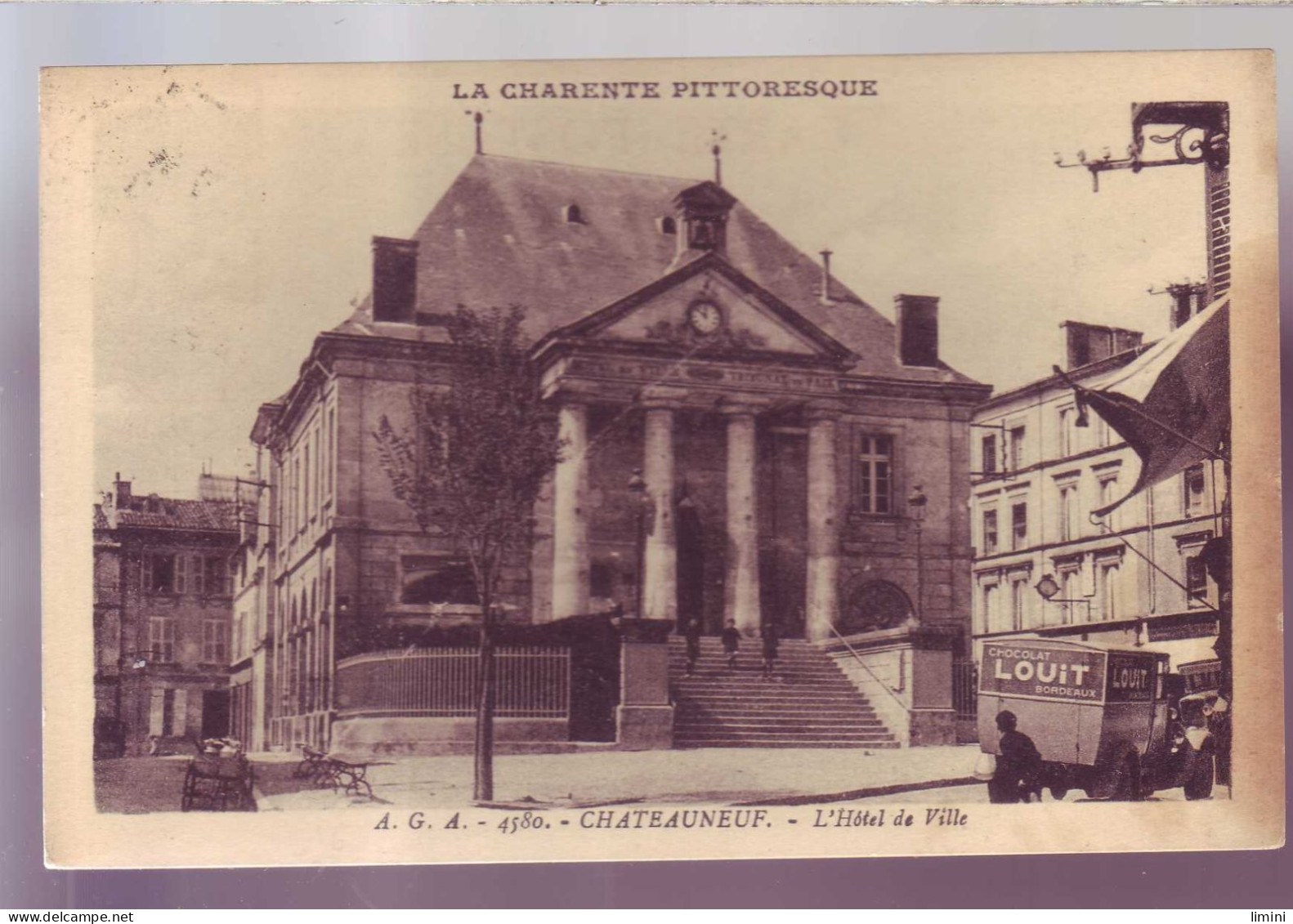 16 - CHATEAUNEUF - HOTEL De VILLE - CAMIONETTE CHOCOLAT LOUIT BORDEAUX  -  - Chateauneuf Sur Charente