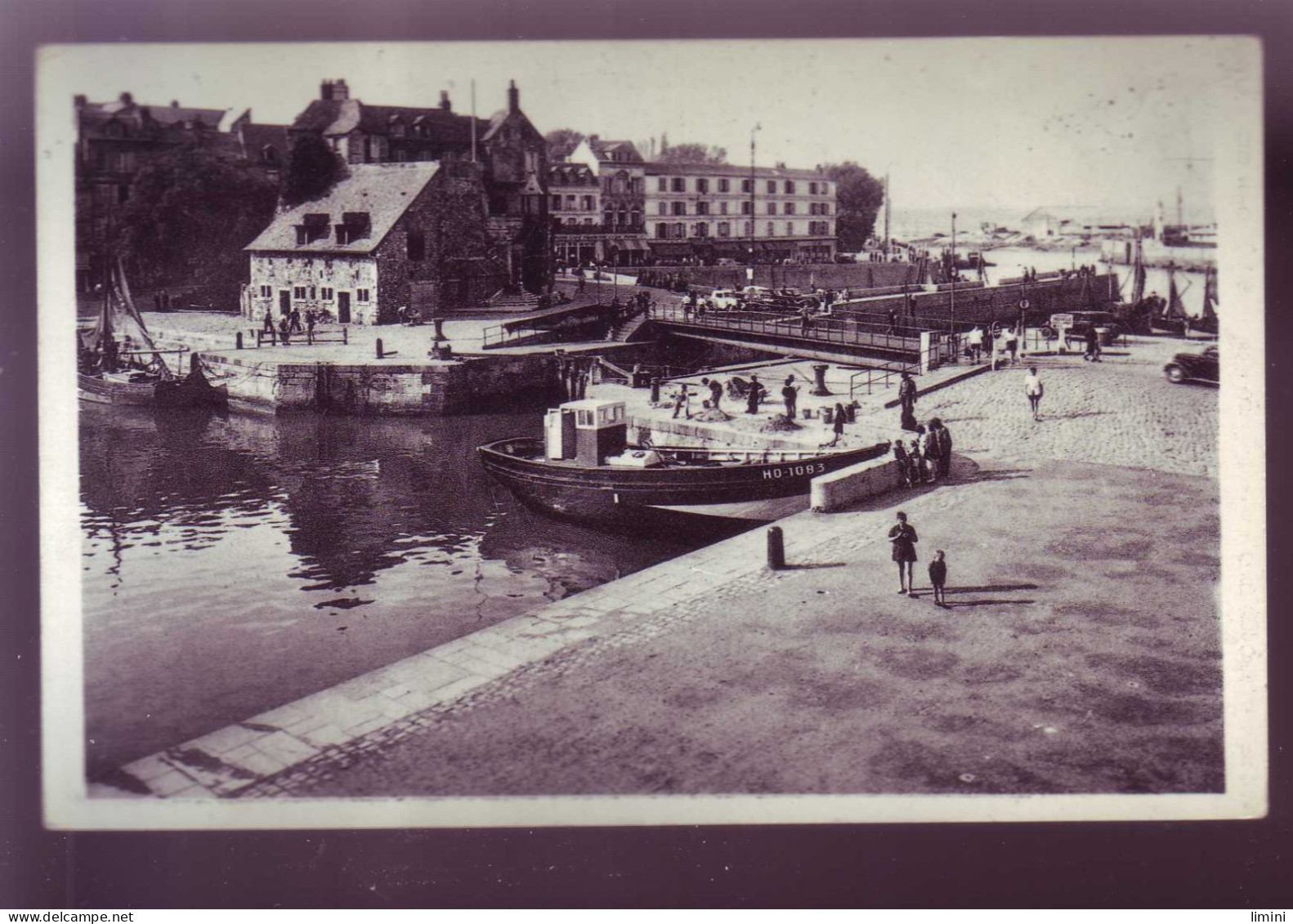 14 - HONFLEUR - VUE DU PORT - ANIMEE - - Honfleur