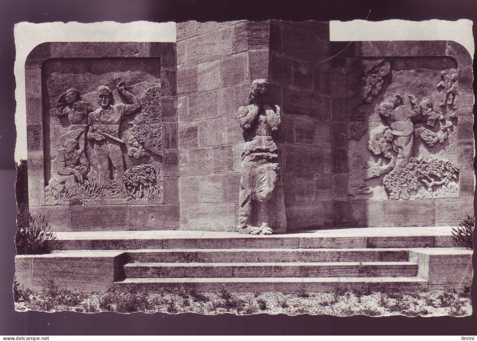 13 - ROQUE D'ANTHERON - MONUMENT De La RESISTANCE Sur Le PLATEAU SAINTE ANNE - - Altri & Non Classificati