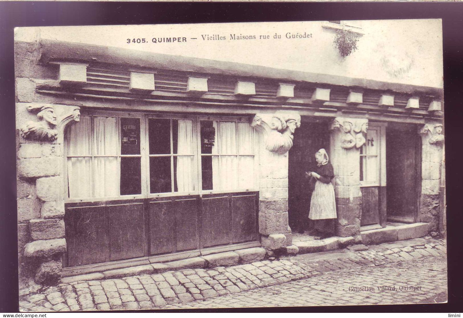 29 - QUIMPER - VIEILLES MAISONS - FEMME En COSTUME -  - Quimper