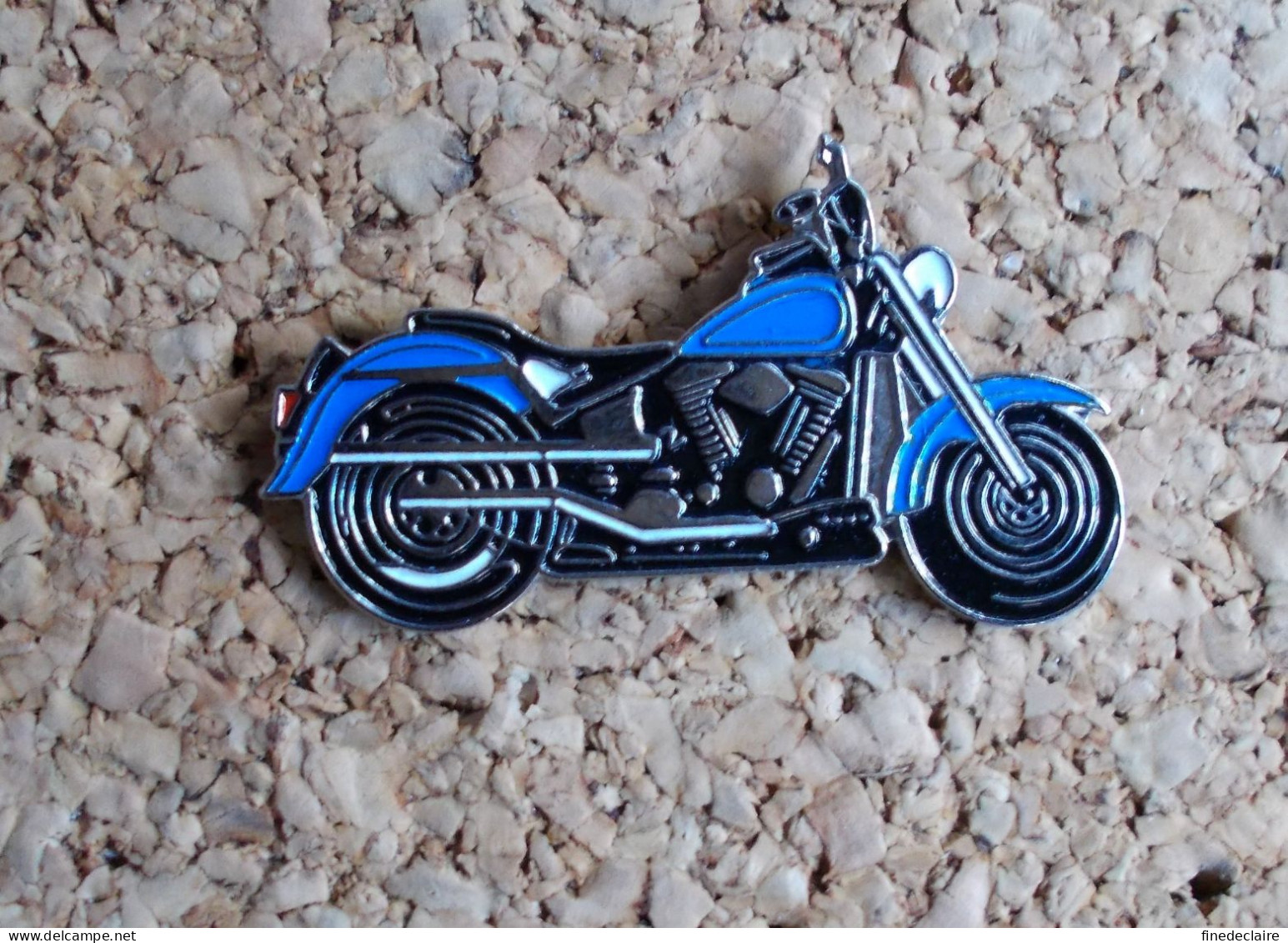 Pin's - Moto Ancienne Bleue Et Noire - Motos