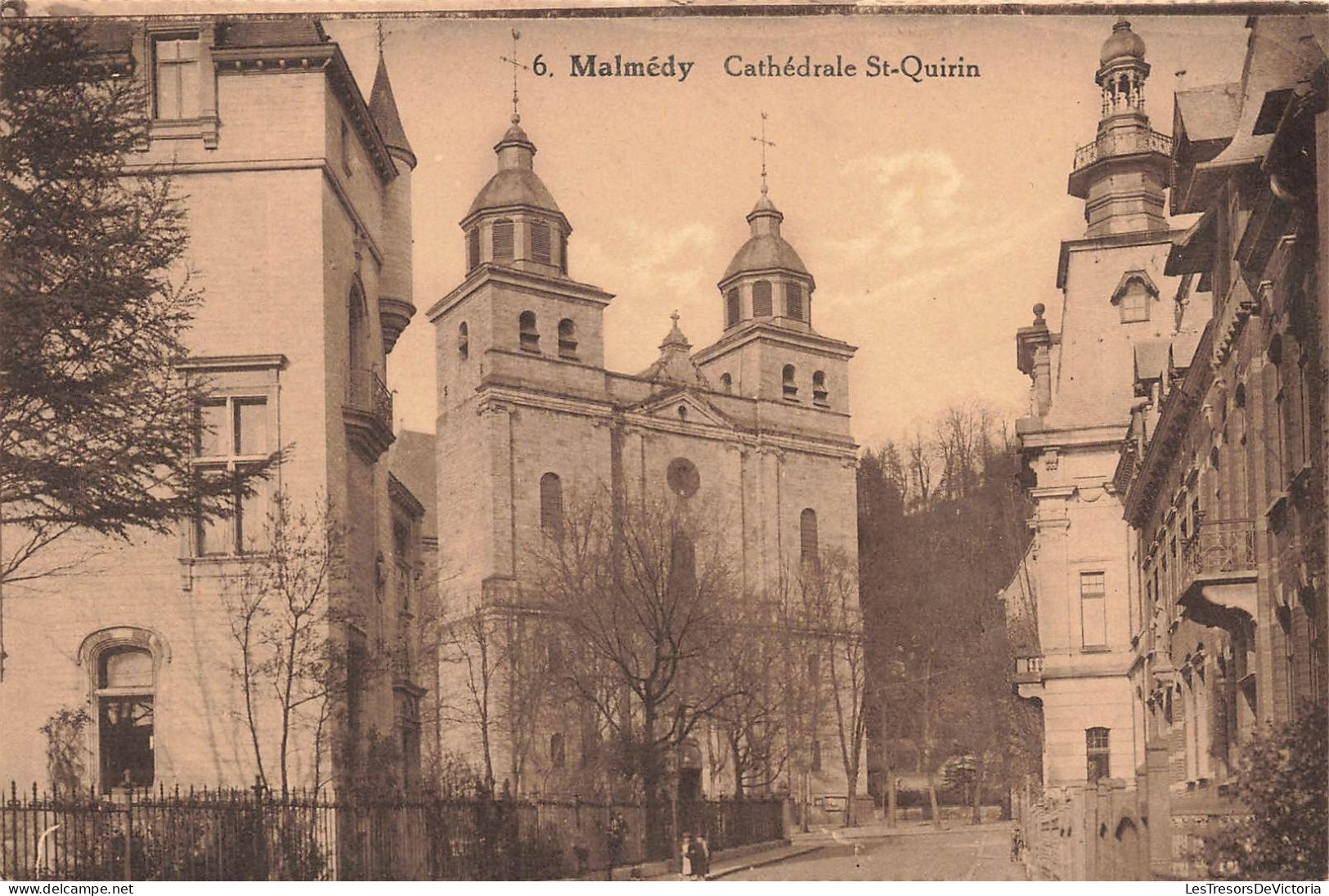 BELGIQUE - Malmédy - Vue Sur La Cathédrale St Quirin - Vue De L'extérieure - Animé - Carte Postale Ancienne - Malmedy