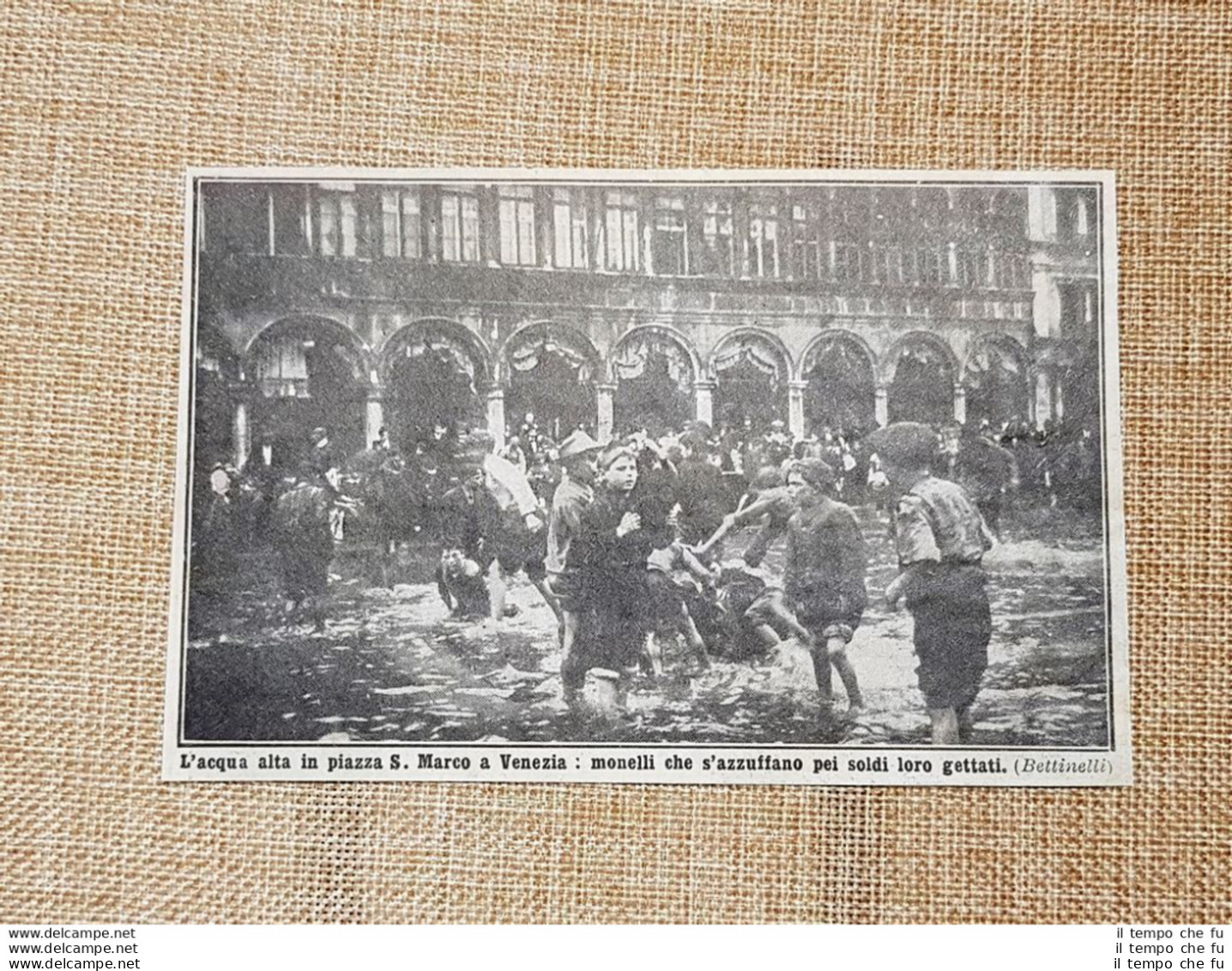 Acqua Alta A Venezia Nel 1913 Monelli Si Azzuffano Per I Soldi In P.zza Venezia - Otros & Sin Clasificación