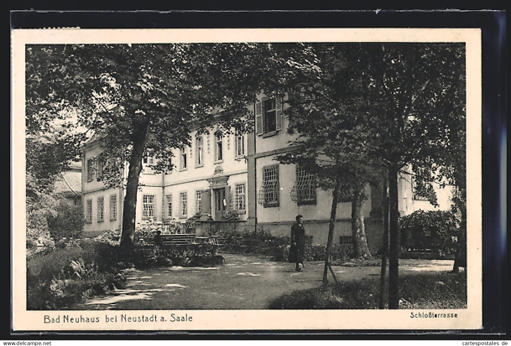 AK Bad Neuhaus Bei Neustadt, Partie An Der Schlossterrasse Mit Besucherin  - Other & Unclassified