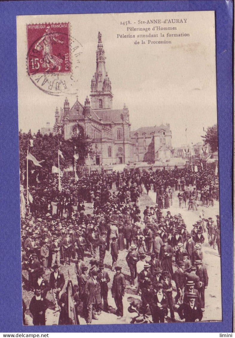 56 - SAINTE ANNE D'AURAY - PELERINAGE D'HOMMES - PELERINS ATTENDANT LA FORMATION De La PROCESSION - ANIMEE - - Sainte Anne D'Auray