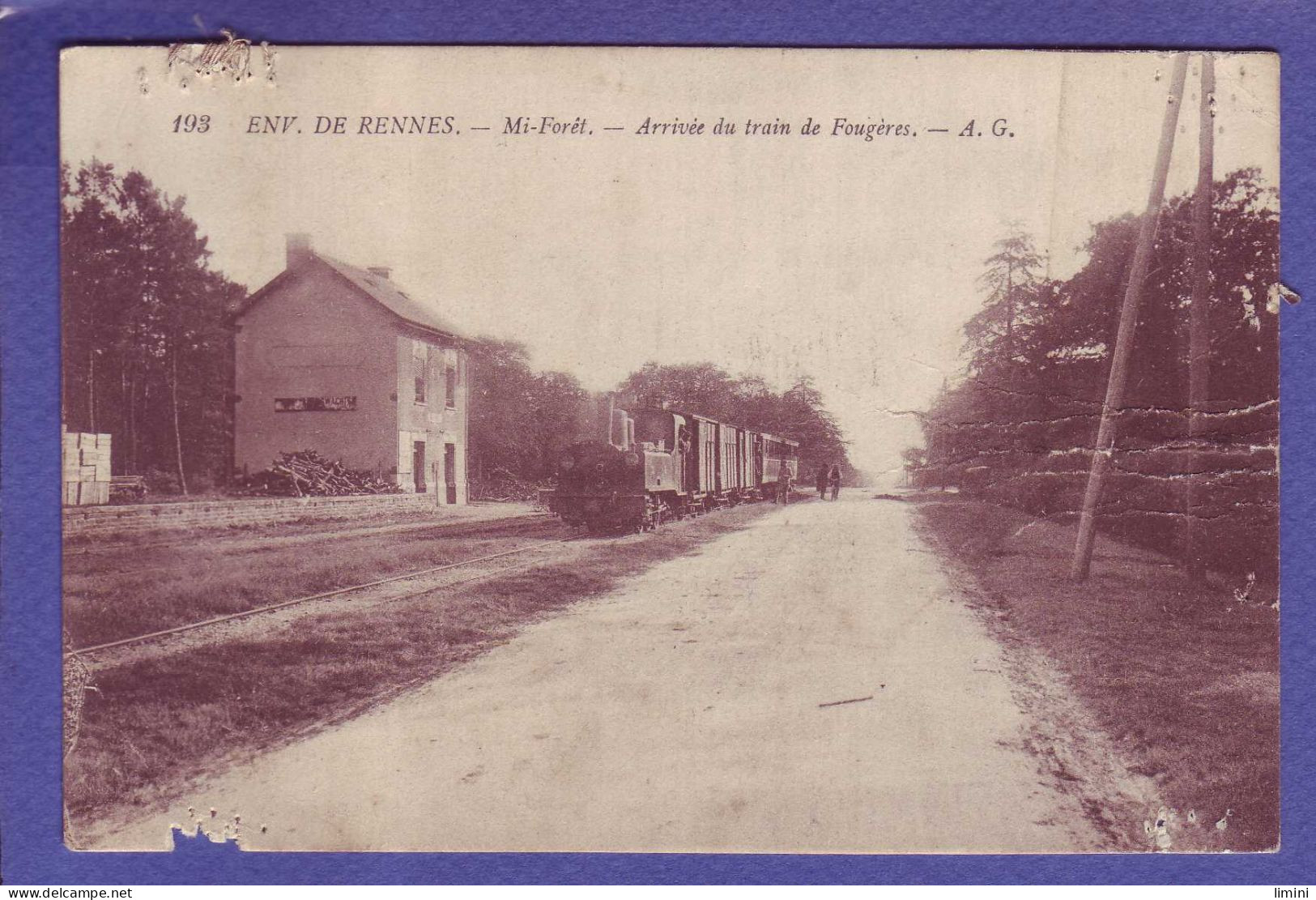 35 - CHEMIN De FER - RENNES  - ARRIVÉE Du TRAIN De FOUGÉRES - MI-FORÊT -  - Rennes