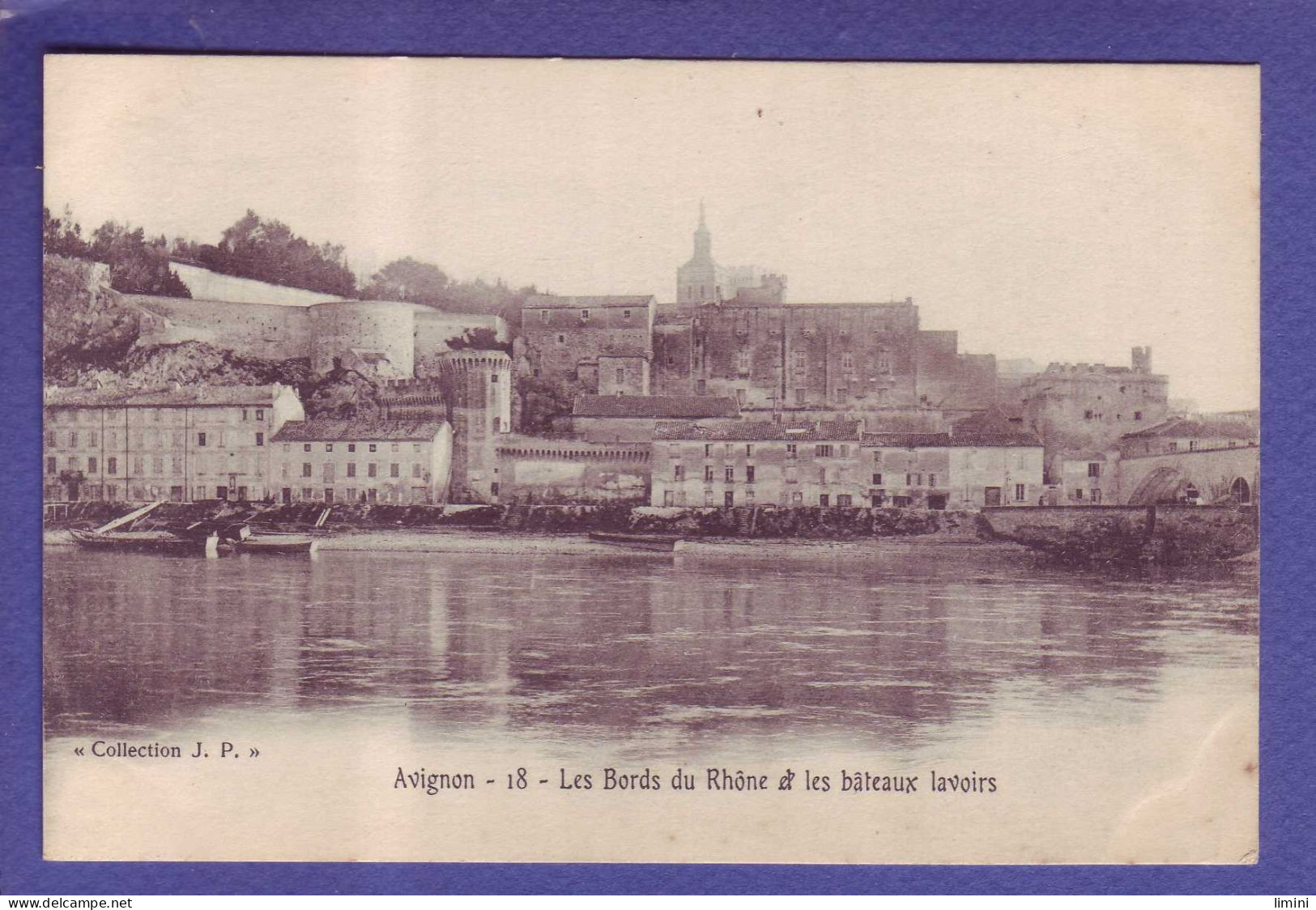 84 - AVIGNON - BORDS Du RHONE - BATEAUX LAVOIRS -  - Avignon