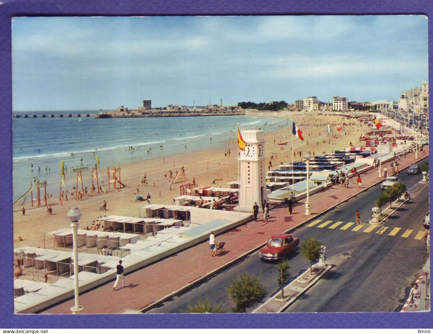 85 - SABLES D'OLONNES - PLAGE - ANIMEE - AUTOMOBILE -  - Sables D'Olonne