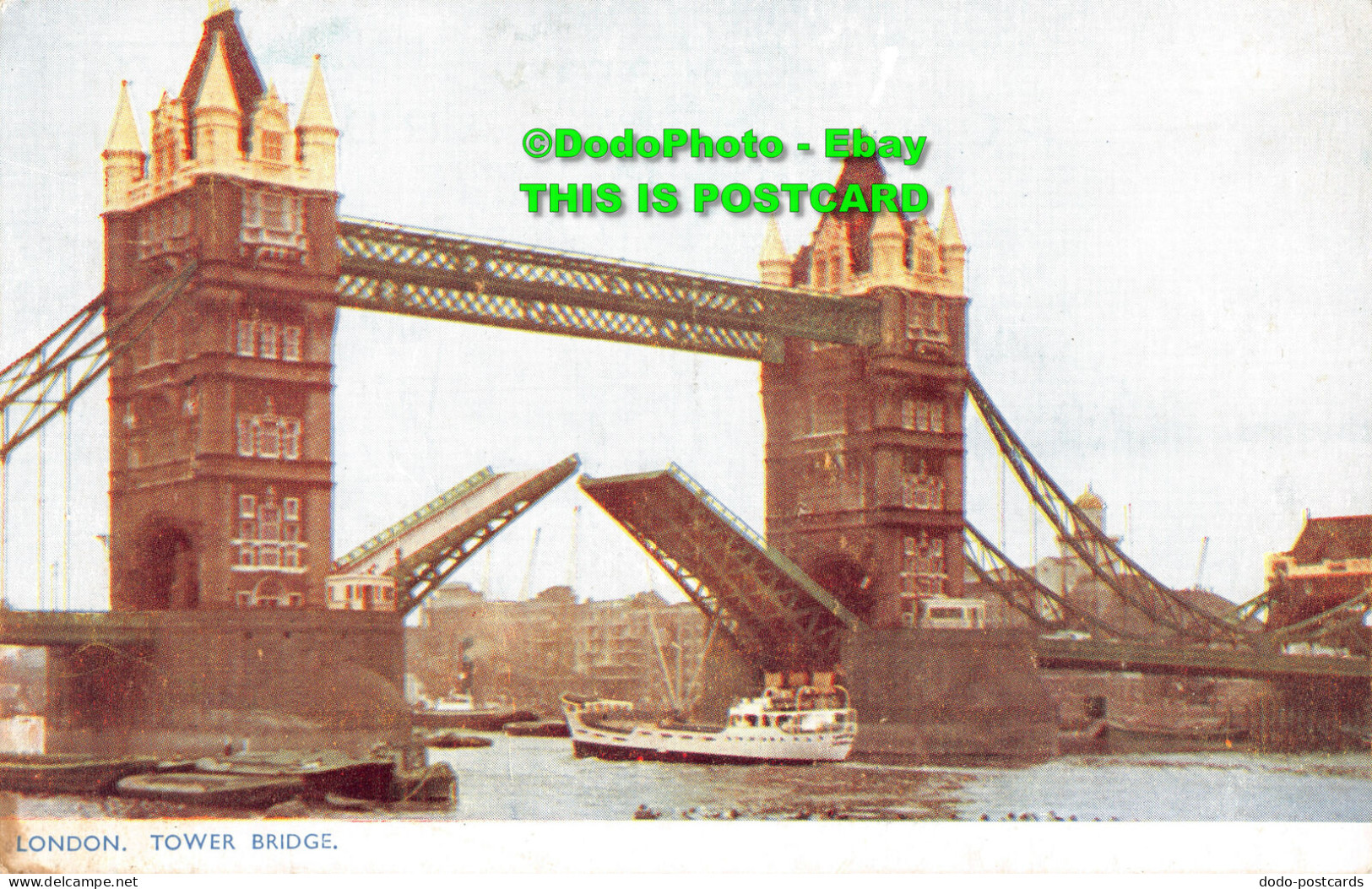 R454660 London. Tower Bridge. Photochrom - Autres & Non Classés