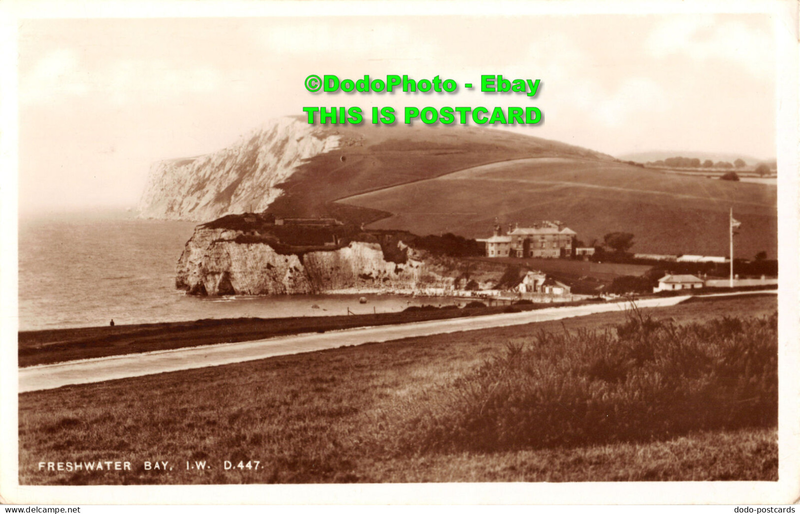 R455028 Freshwater Bay. I. W. D. 447. RP. The Bay Series. 1945 - Welt