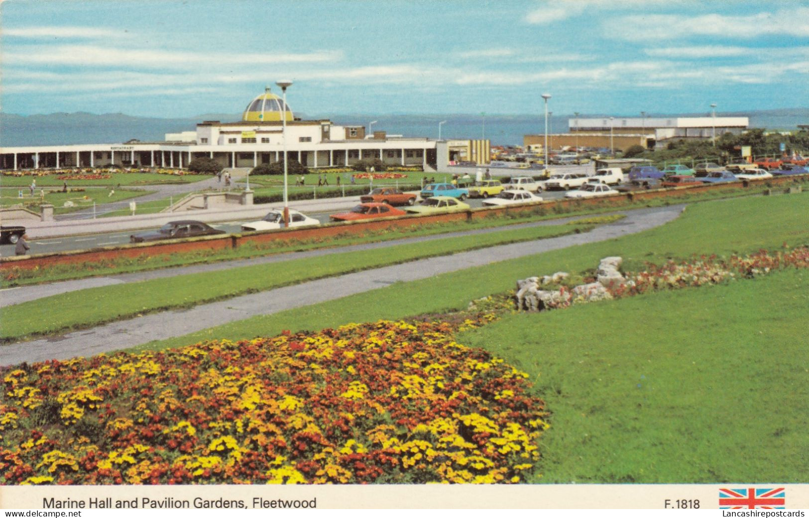 Postcard Marine Hall And Pavillion Gardens Fleetwood Lancashire [  Old Cars ] My Ref B14932 - Autres & Non Classés