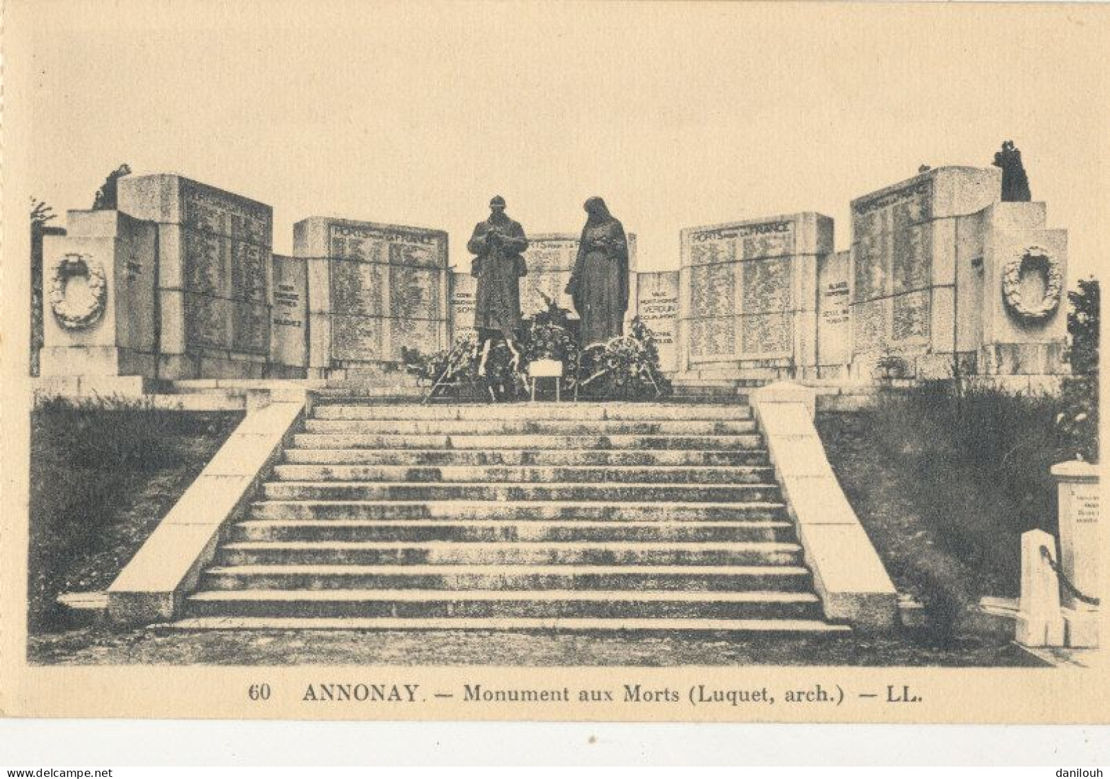 07 // ANNONAY  Monument Aux Morts   LUQUET ARCHITECTE  LL 60 - Annonay