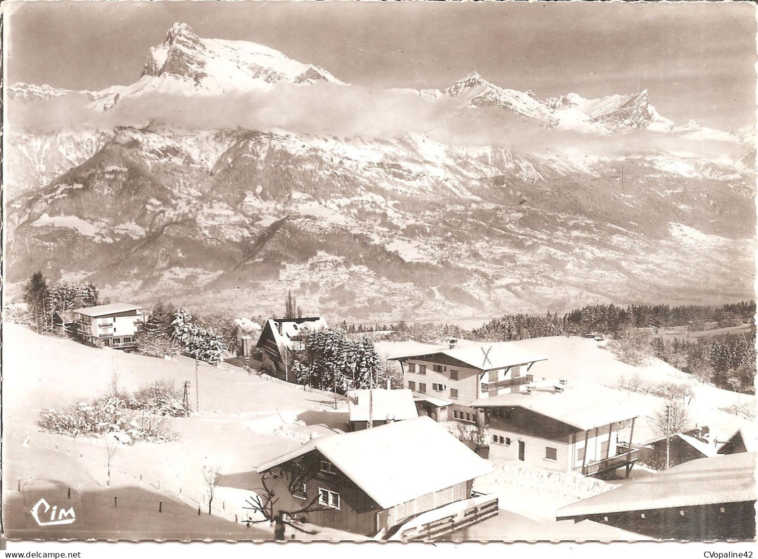 COMBLOUX (74) Chalet Bel'Alp , Aiguille De Warens Et Chaîne Des Fiz En 1973  CPSM GF - Combloux