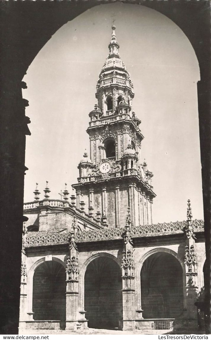 ESPAGNE - Santiago De Compostela - Cathédrale - Cloître Et Tour De L'horloge - Carte Postale - Santiago De Compostela