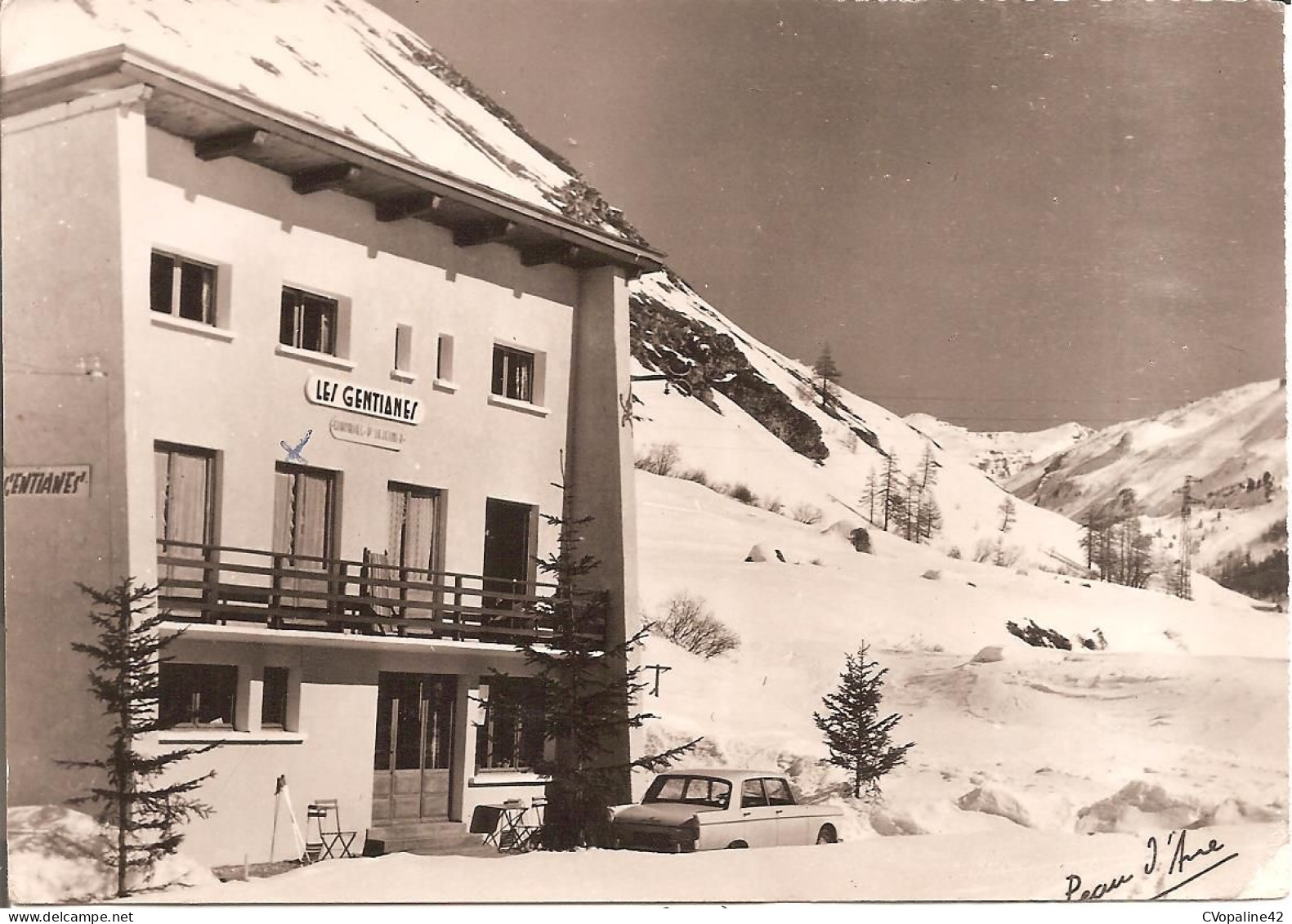 VAL-D'ISERE (73) Chalet "Les Gentianes" En 1966 (Voiture Peugeot 404) CPSM GF - Val D'Isere