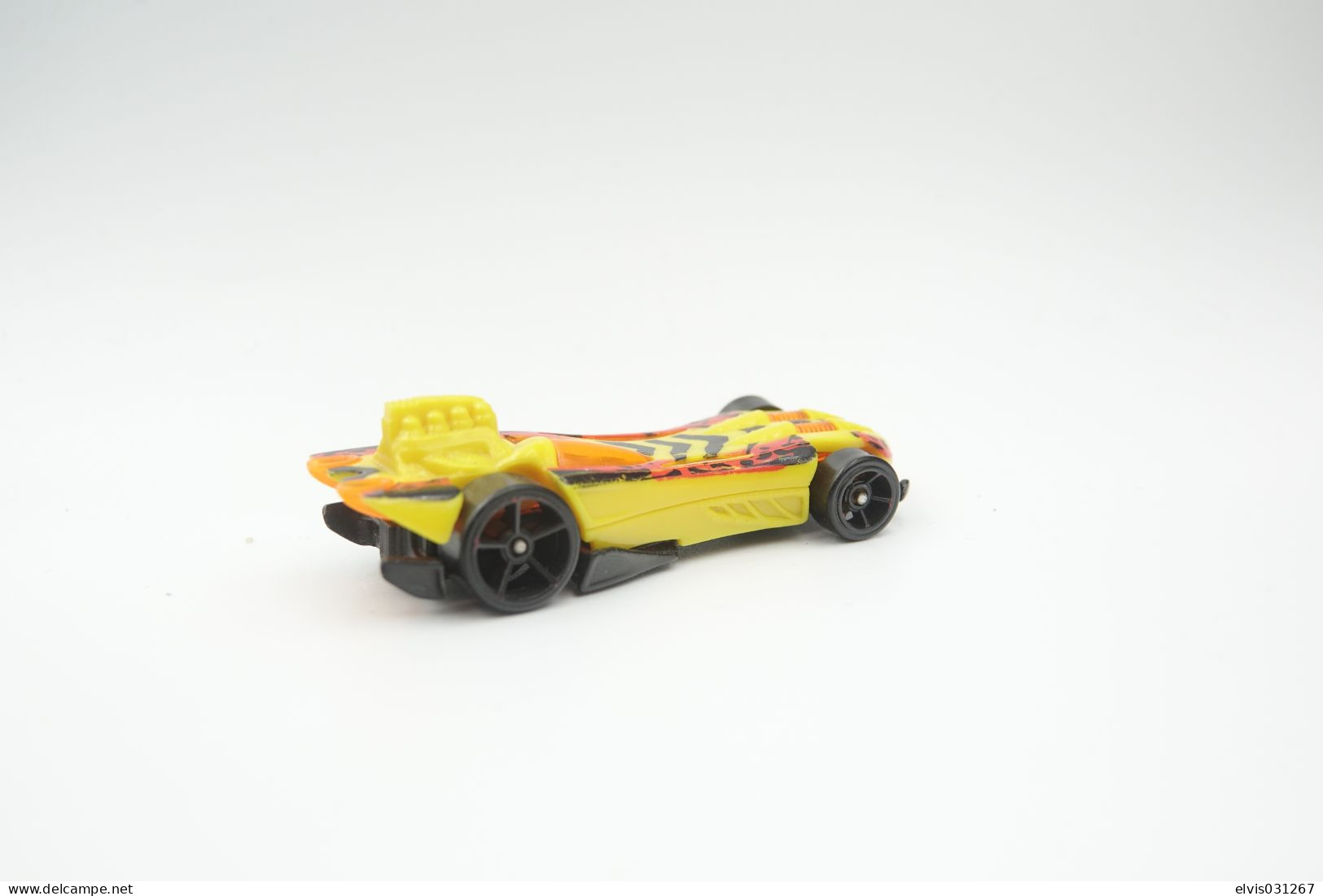 Hot Wheels Mattel Power Bomb -  Issued 2015, Scale 1/64 - Matchbox (Lesney)