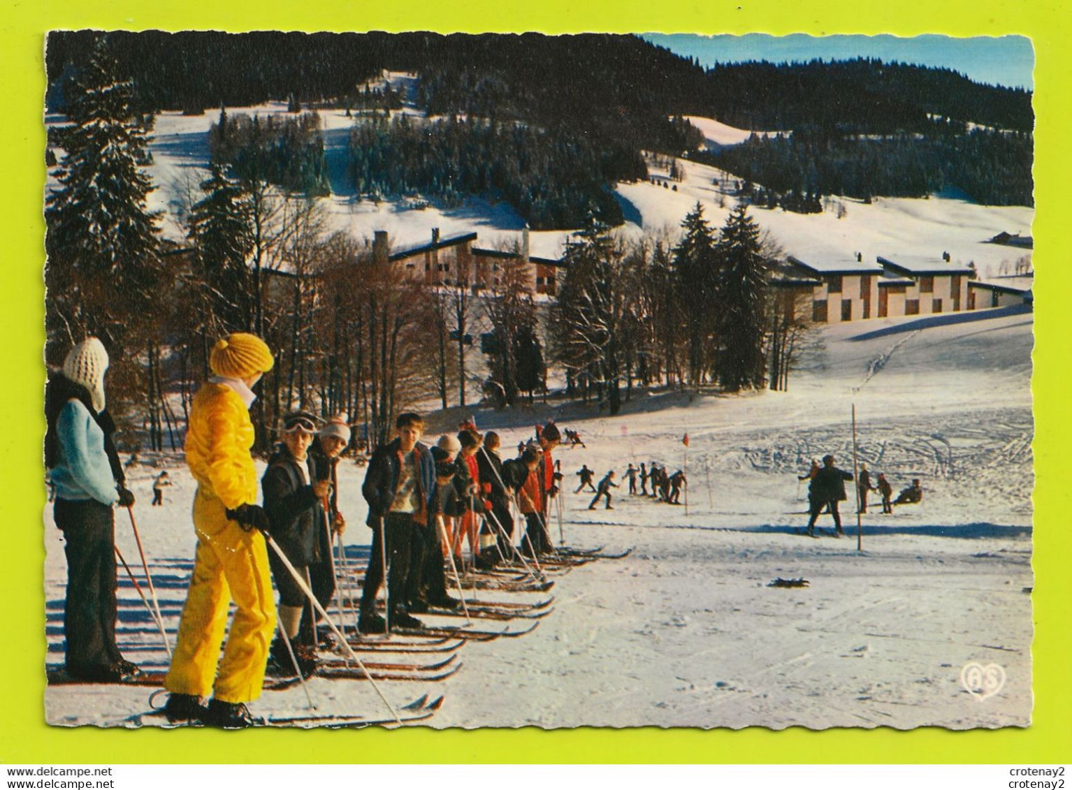 39 LAMOURA La Combe Du Lac Septmoncel Skieuses Skieurs Beau Plan En 1974 - Septmoncel