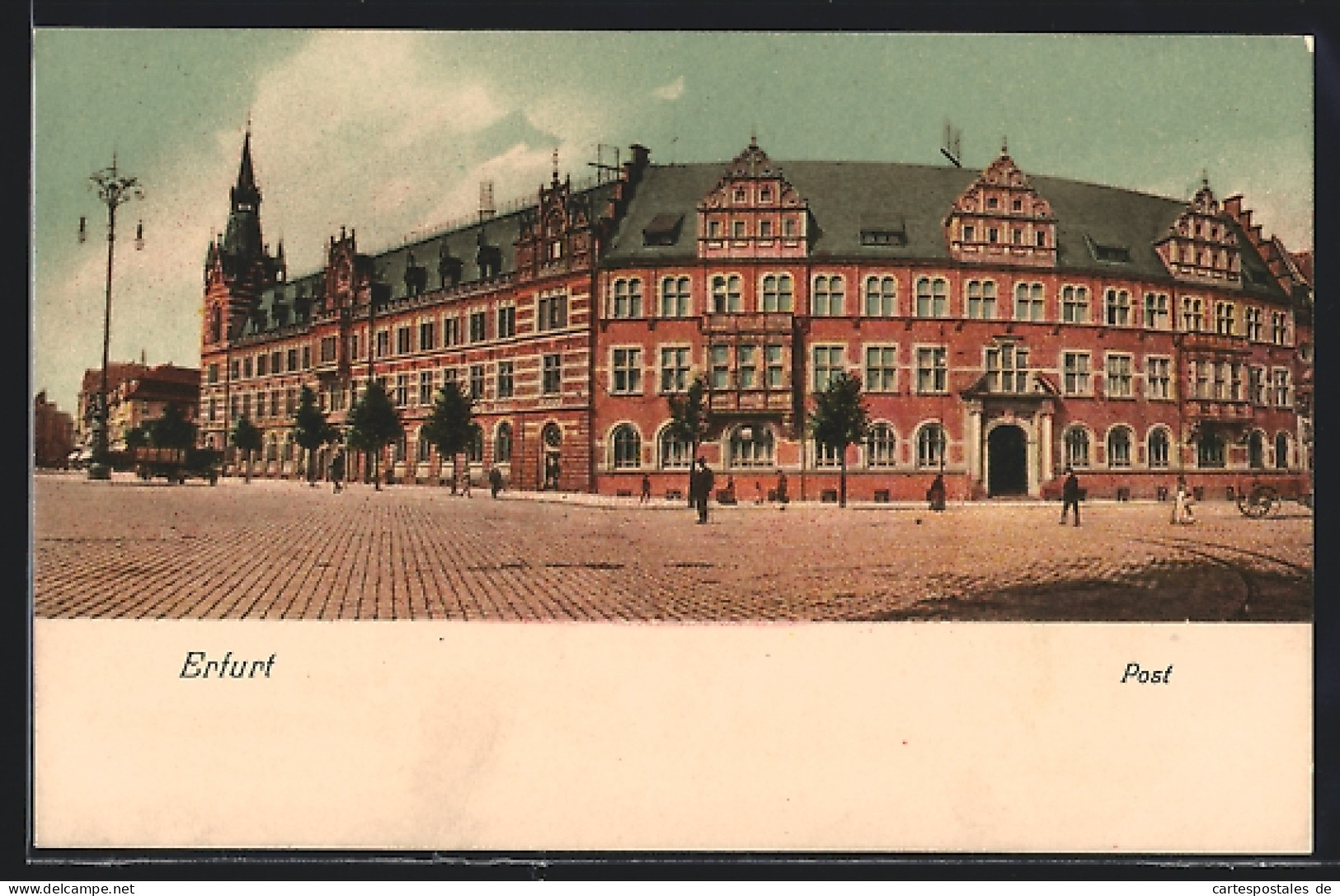 AK Erfurt, Strassenpartie Mit Post  - Erfurt