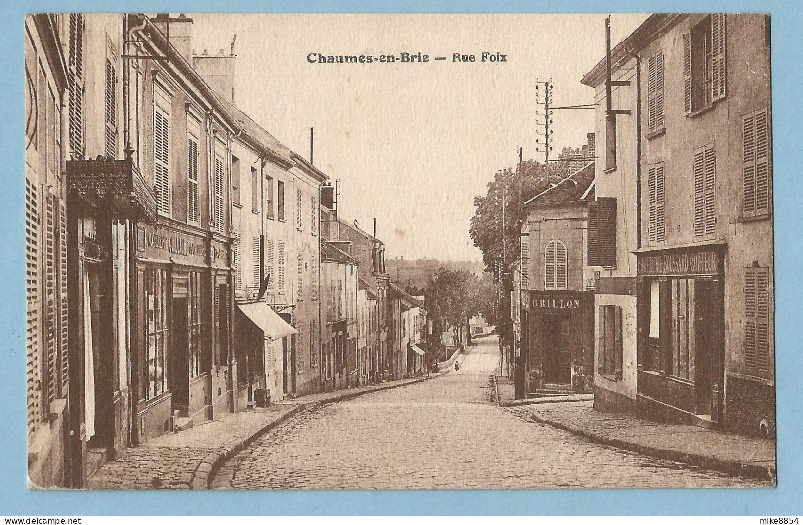 0590  CPA   CHAUMES-en-BRIE (Seine Et Marne)  Rue Foix   -  COIFFEUR ...   +++++++ - Sonstige & Ohne Zuordnung