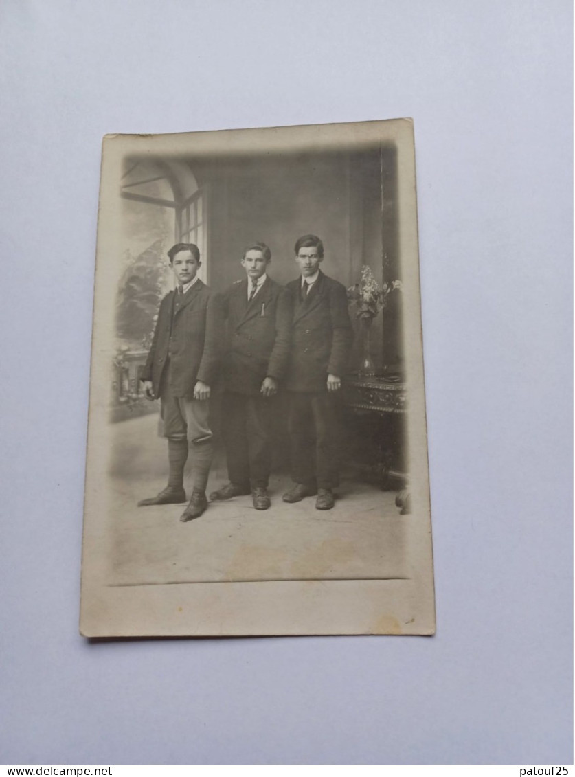 Ancienne Carte Photo Année 1900 Hommes Jeunes Hommes A Identifier - Te Identificeren