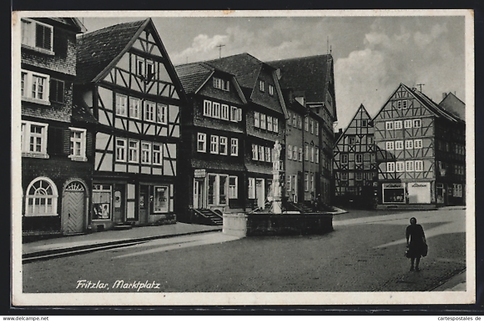 AK Fritzlar, Brunnen Am Marktplatz  - Fritzlar