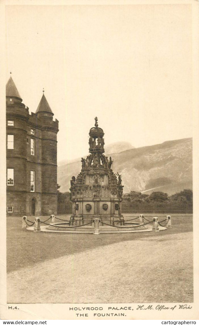 Scotland Edinburgh Holyrood Palace Fountain - Midlothian/ Edinburgh