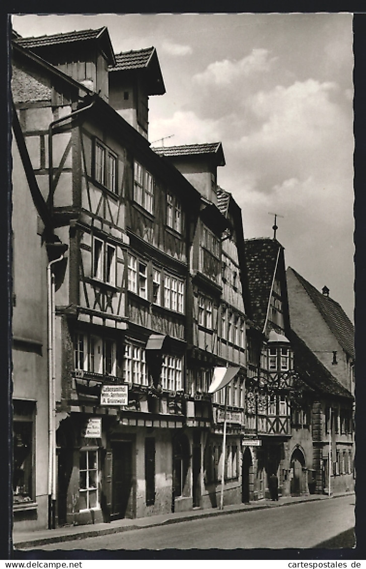 AK Ochsenfurt / Main, Die Brückenstrasse, Lebensmittel A. Grünewald  - Ochsenfurt