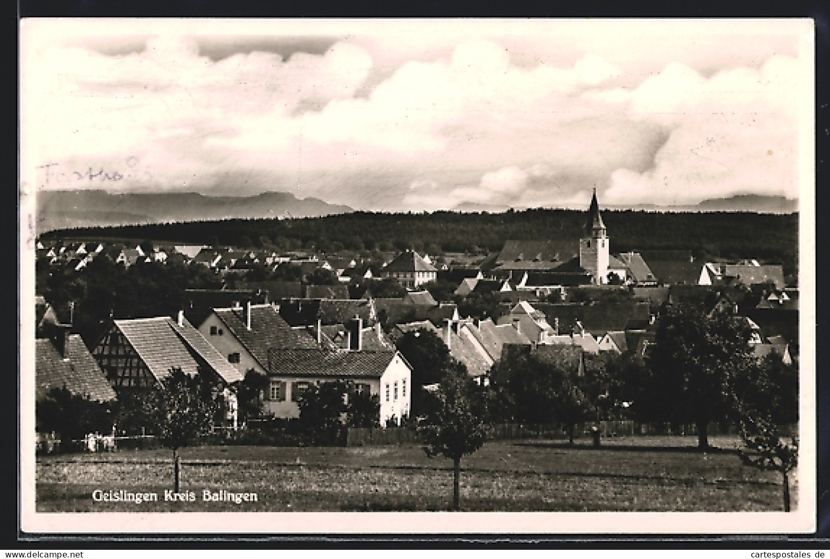 AK Geislingen /Kreis Balingen, Ortsansicht Mit Fachwerkhaus Und Kirchturm  - Geislingen