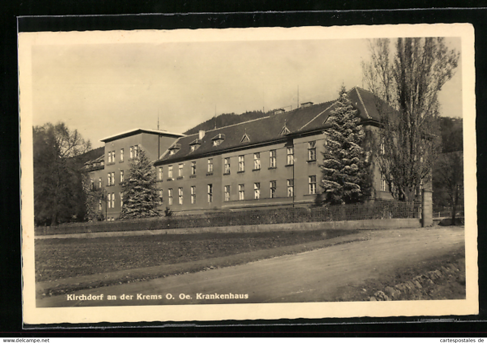 AK Kirchdorf An Der Krems, Krankenhaus Von Der Strasse Gesehen  - Autres & Non Classés