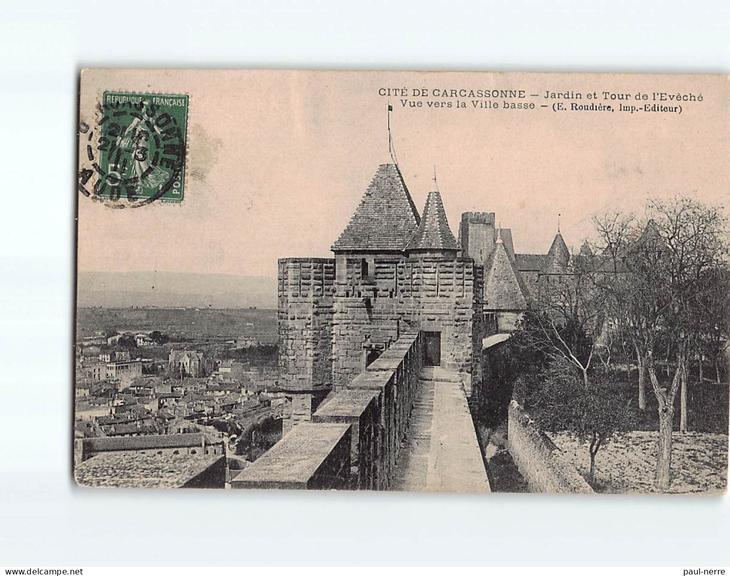 CARCASSONNE : Jardin Et Tour De L'Evêché Vue Vers La Ville Basse - état - Carcassonne