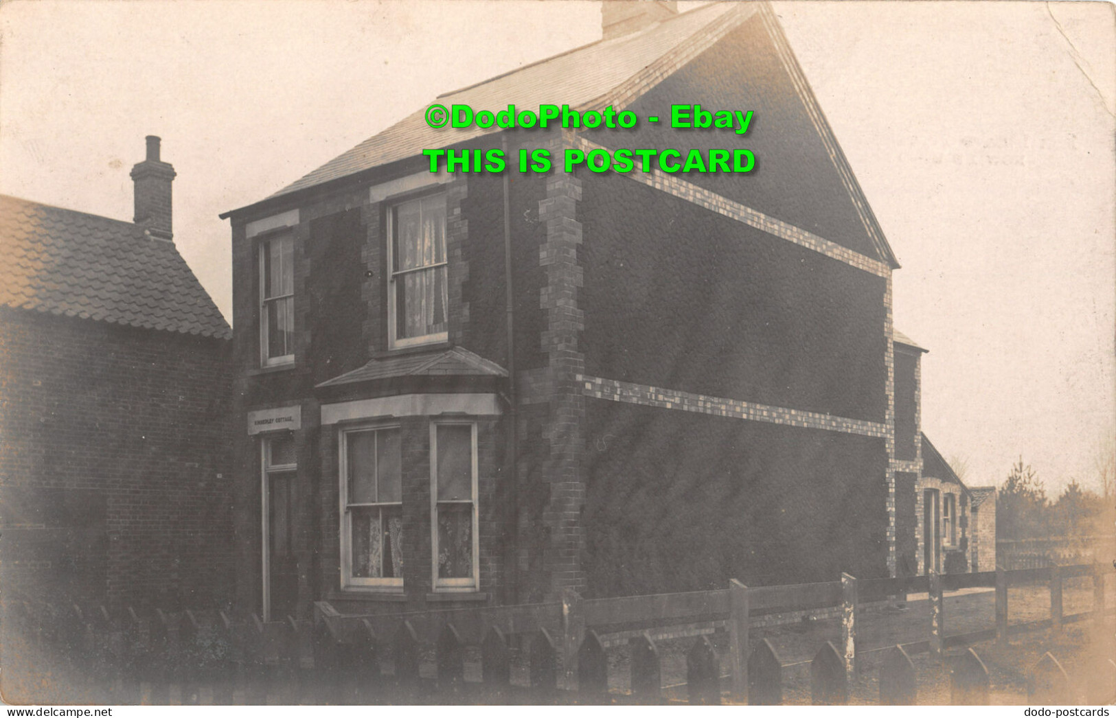 R455446 House. Unknown Place. Old Photography. Postcard - Monde
