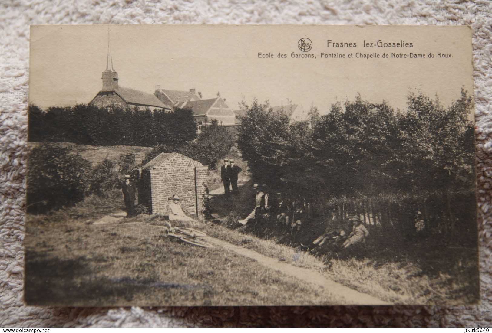 Frasnes-lez-Gosselies "Ecole Des Garçons, Fontaine Et Chapelle De Notre-Dame Du Roux" - Les Bons Villers