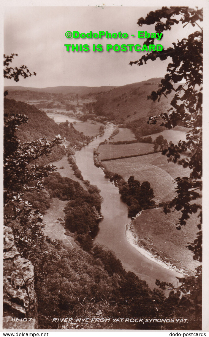 R455678 86107. River Wye From Yat Rock. Symonds Yat. Valentines. RP. 1945 - Monde