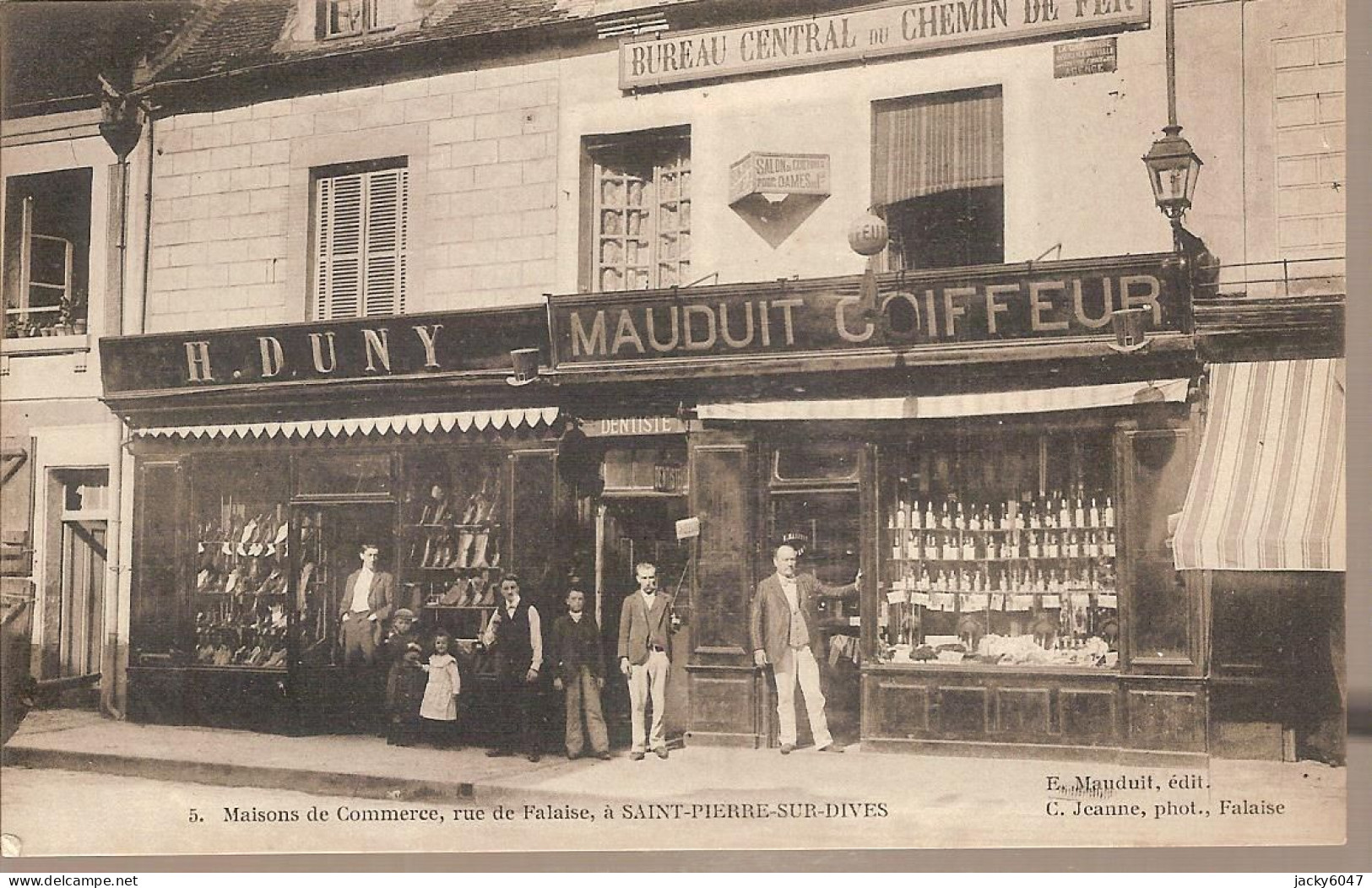 14 - Saint-Pierre-sur-Dives - Maison De Commerce Rue De Falaise - Other & Unclassified